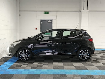 Used Renault Clio 2019 for sale - 76430479: Photo