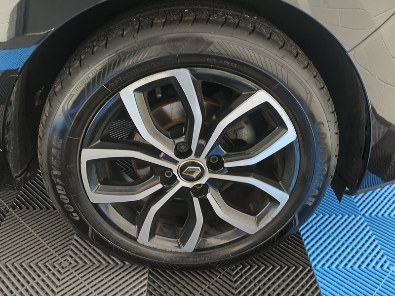 Used Renault Clio for sale - 76430479: Photo 9