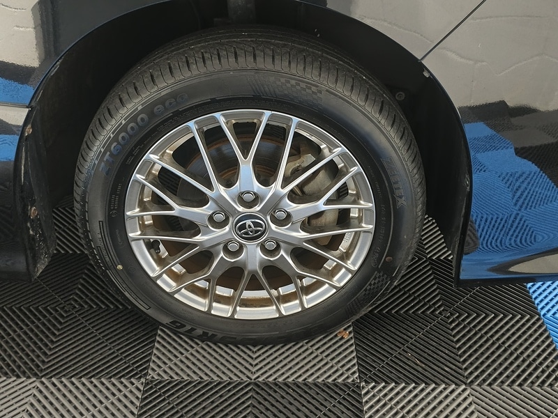 Used Toyota Voxy for sale - 77635231: Photo 8