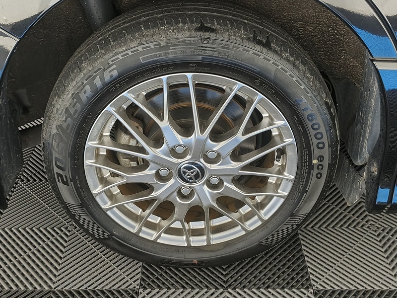 Used Toyota Voxy for sale - 77635231: Photo 9