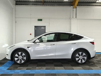 Used Tesla Model Y 2023 for sale - 79537369: Photo