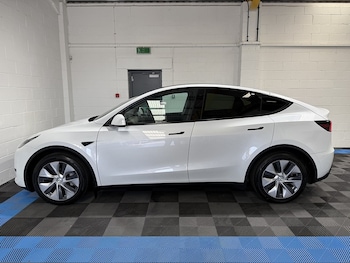 Used Tesla Model Y 2023 for sale - 79428346: Photo