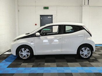 Used Toyota AYGO 2015 for sale - 78371485: Photo