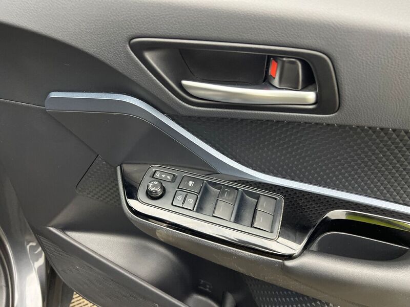 Used Toyota C-HR 2021 for sale - 76662430: Photo 10