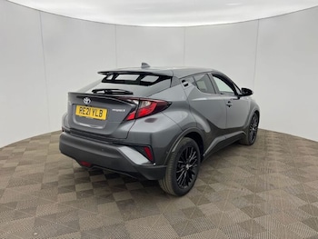 Used Toyota C-HR 2021 for sale - 76662430: Photo