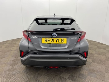 Used Toyota C-HR 2021 for sale - 76662430: Photo