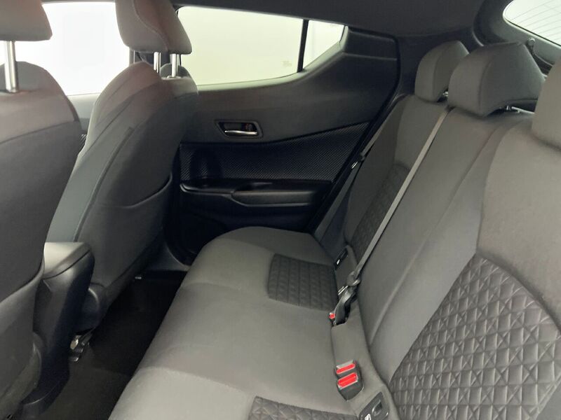 Used Toyota C-HR 2021 for sale - 76662430: Photo 6