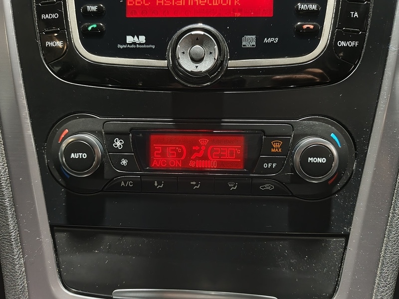 Used Ford Mondeo 2012 for sale - 77632256: Photo 38