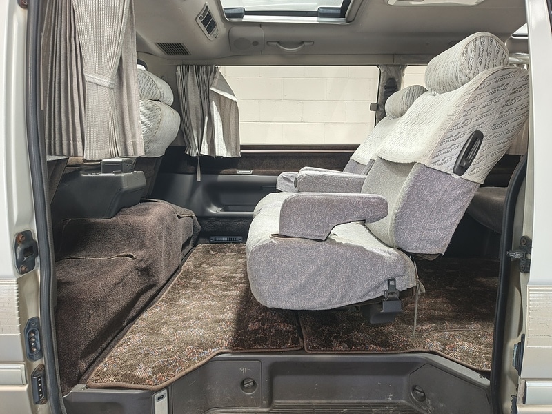 Used Toyota HiAce 2024 for sale - 77760619: Photo 40