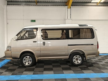 Used Toyota HiAce 1995 for sale - 77760619: Photo