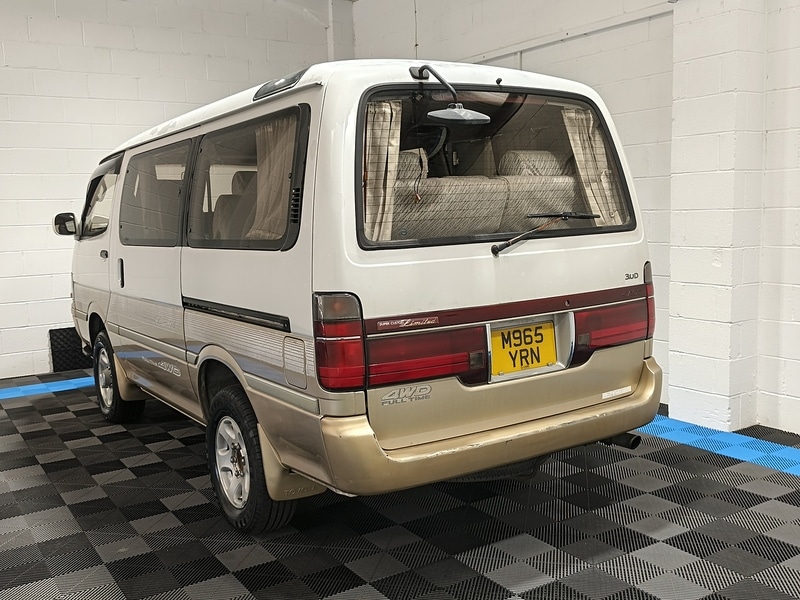 Used Toyota HiAce 2024 for sale - 77760619: Photo 5