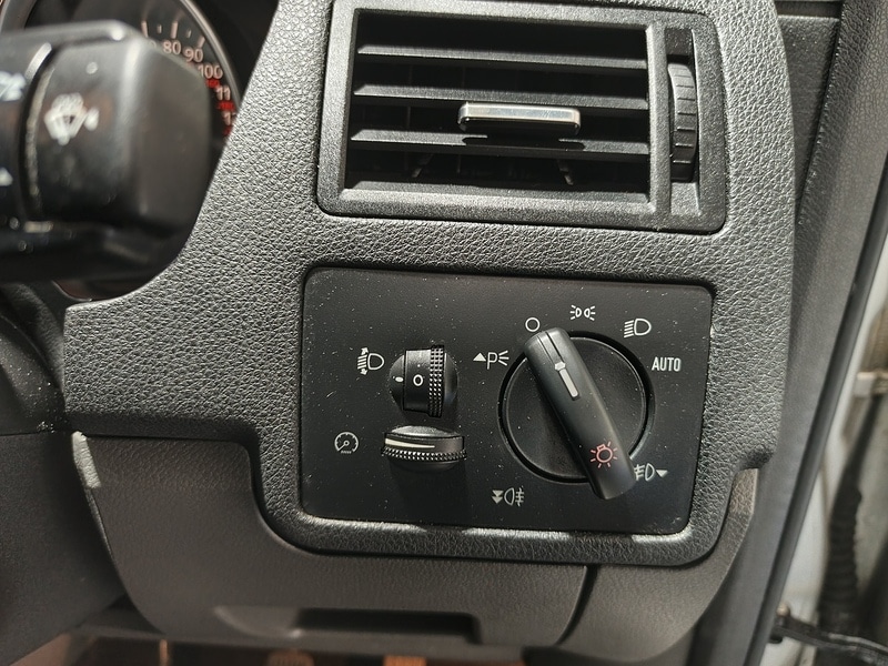 Used Ford Kuga 2010 for sale - 78083731: Photo 32