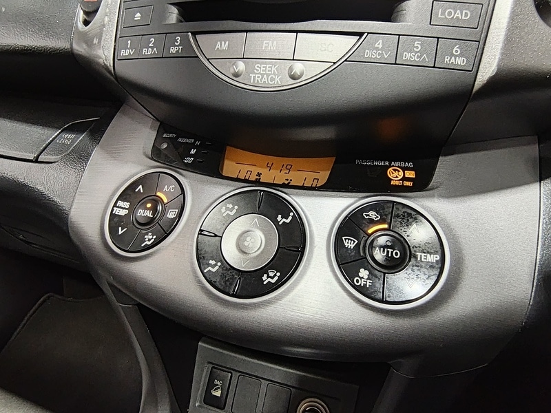 Vehicle 33