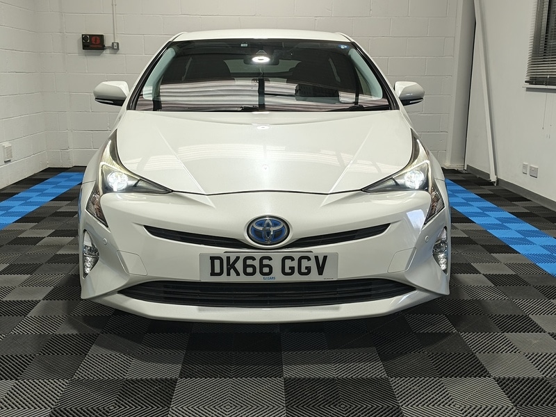 Used Toyota Prius for sale - 77850936: Photo 2