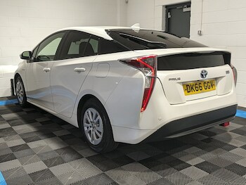 Used Toyota Prius 2016 for sale - 77850936: Photo