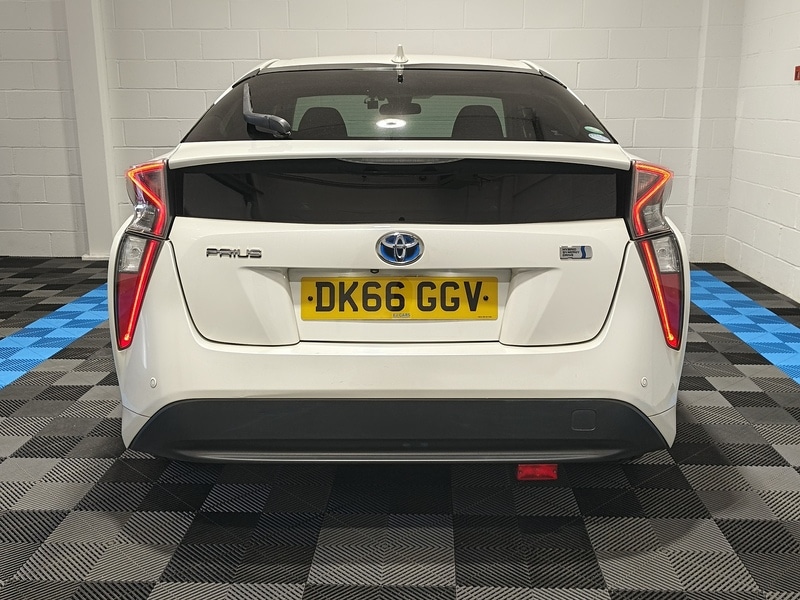 Used Toyota Prius for sale - 77850936: Photo 5