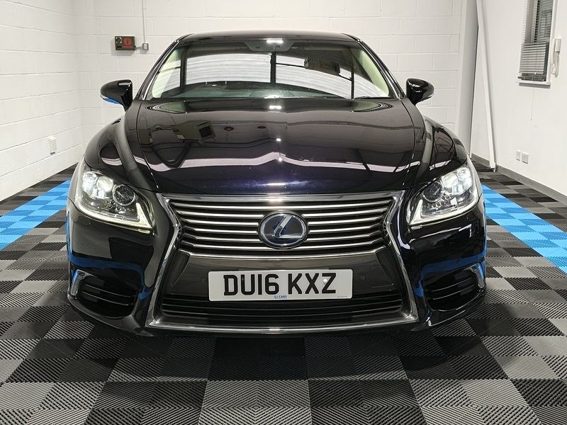 Used Lexus LS 2022 for sale - 76430467: Photo 2