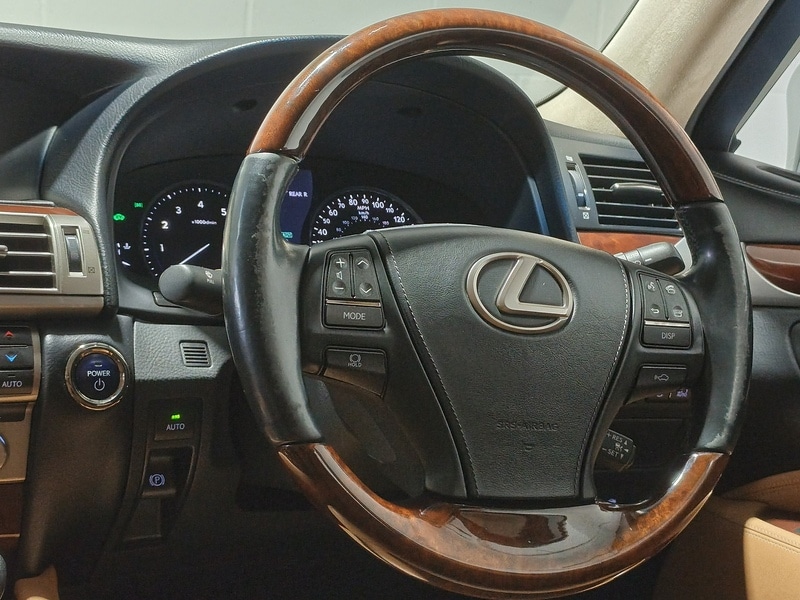 Used Lexus LS 2022 for sale - 76430467: Photo 41