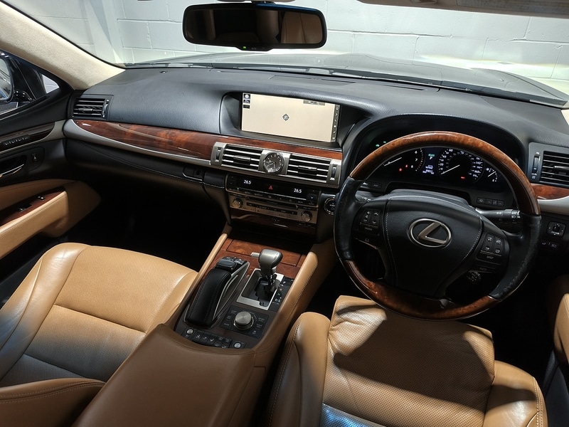 Used Lexus LS 2022 for sale - 76430467: Photo 46