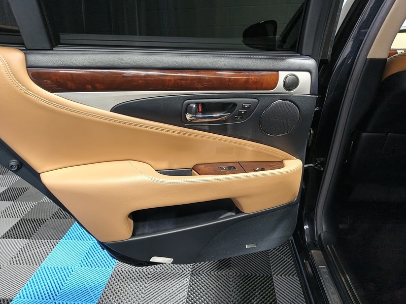 Used Lexus LS 2022 for sale - 76430467: Photo 47