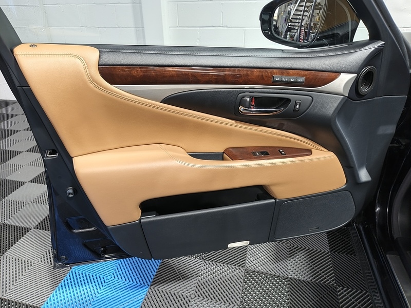 Used Lexus LS 2022 for sale - 76430467: Photo 49