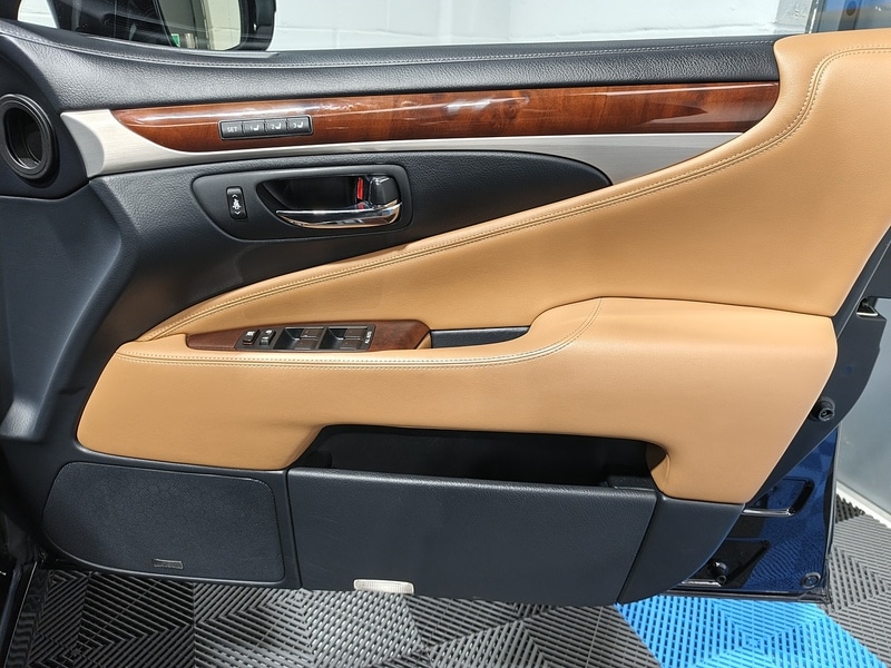 Used Lexus LS 2022 for sale - 76430467: Photo 51