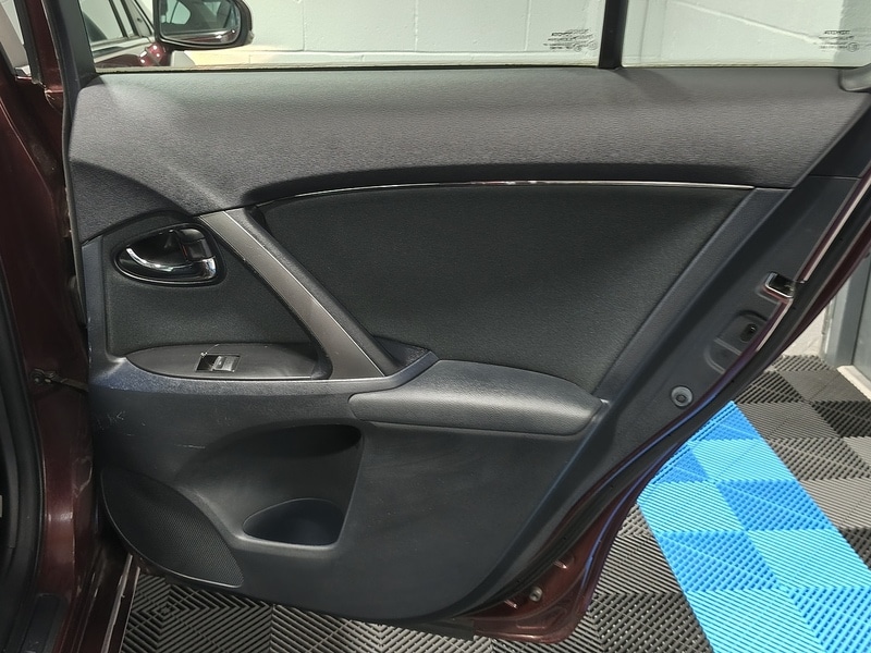 Used Toyota Avensis 2013 for sale - 76368272: Photo 16