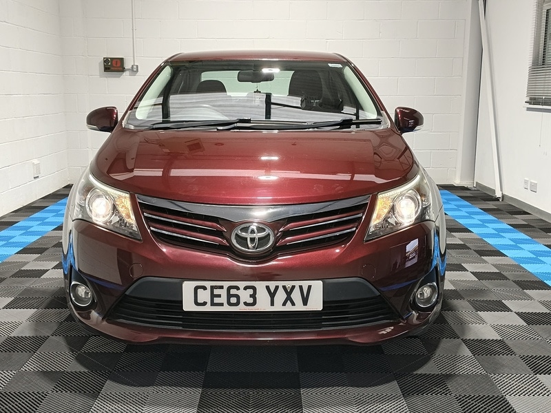 Used Toyota Avensis 2013 for sale - 76368272: Photo 2
