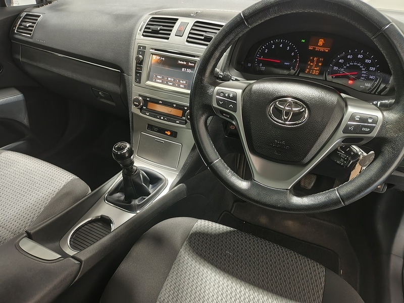 Used Toyota Avensis 2013 for sale - 76368272: Photo 27