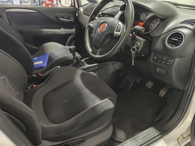 Used Fiat Punto 2013 for sale - 77693891: Photo 24