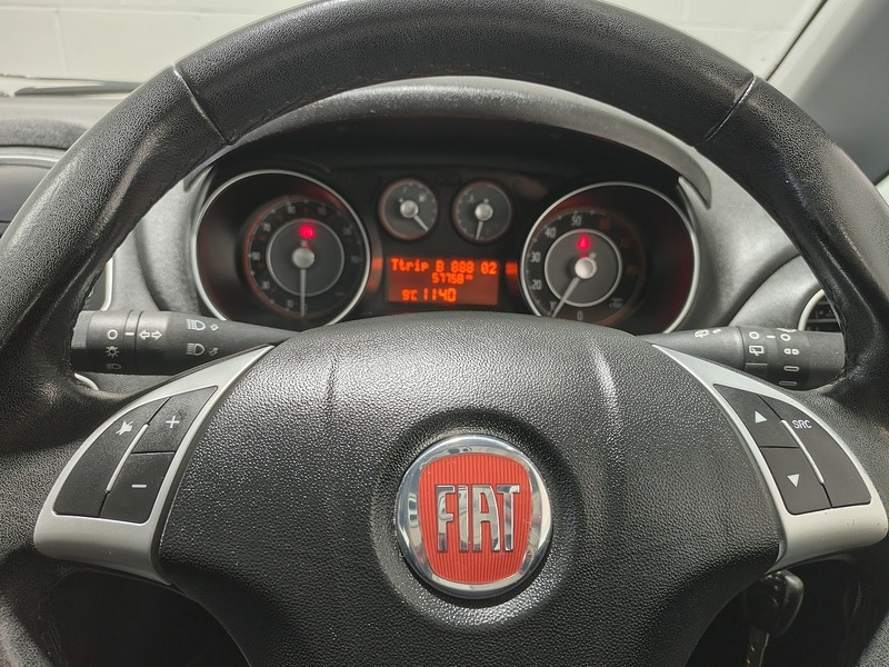 Used Fiat Punto 2013 for sale - 77693891: Photo 27