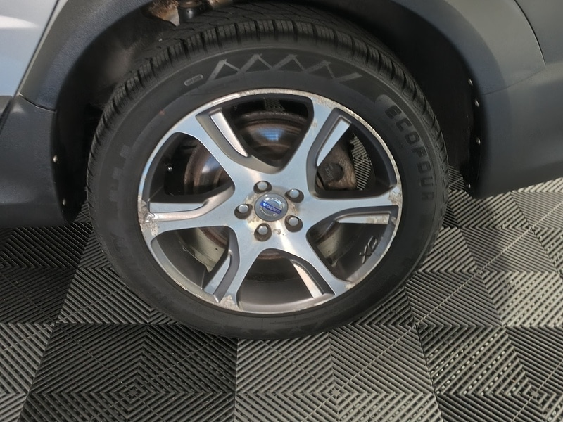 Used Volvo XC70 2012 for sale - 76376370: Photo 11