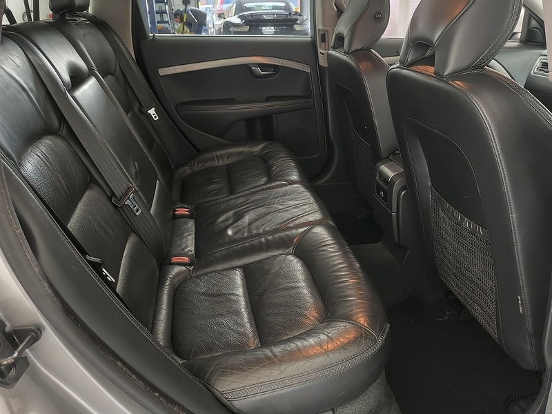 Used Volvo XC70 2012 for sale - 76376370: Photo 17