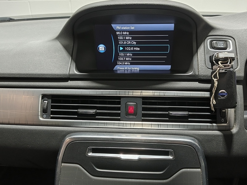 Used Volvo XC70 2012 for sale - 76376370: Photo 34