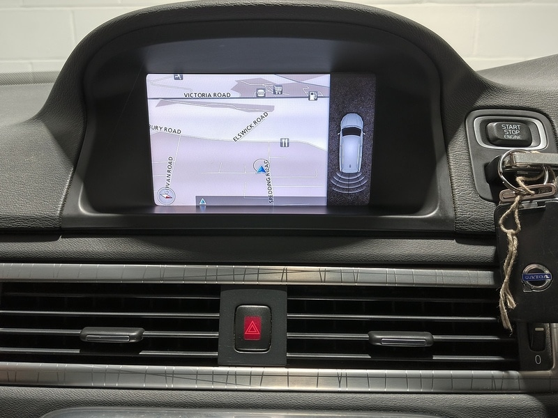 Used Volvo XC70 2012 for sale - 76376370: Photo 38