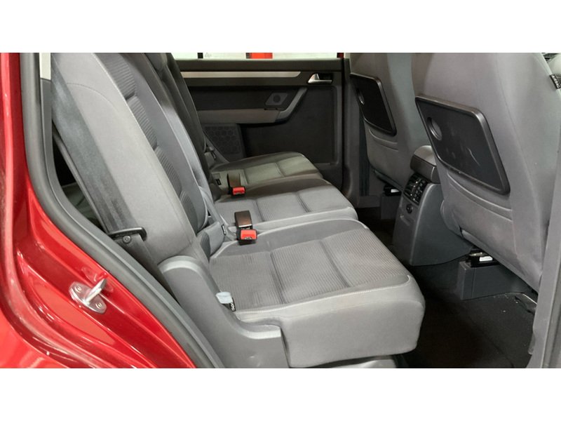 Used Volkswagen Touran 2010 for sale - 77873318: Photo 8