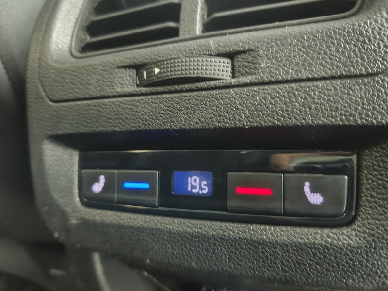 Used Volkswagen Touran 2025 for sale - 77093695: Photo 32