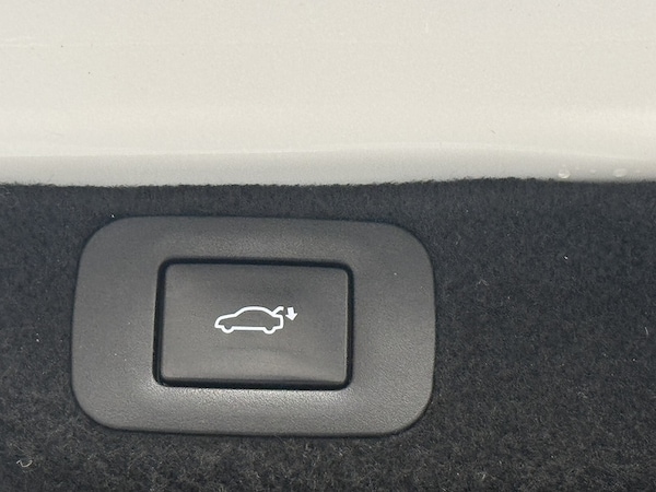 Used Lexus LS 2024 for sale - 75309323: Photo 23