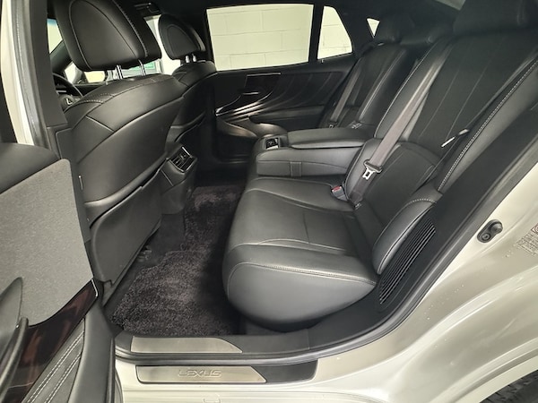 Used Lexus LS 2024 for sale - 75309323: Photo 27