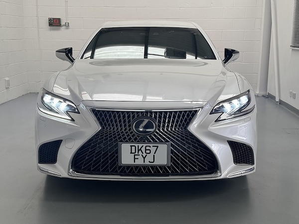 Used Lexus LS 2024 for sale - 75309323: Photo 2