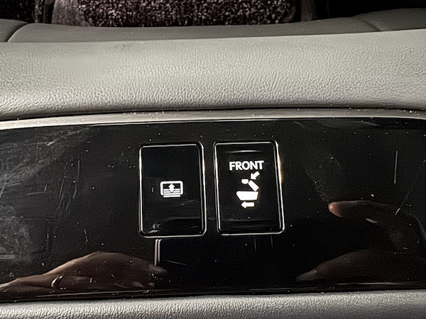 Used Lexus LS 2024 for sale - 75309323: Photo 30