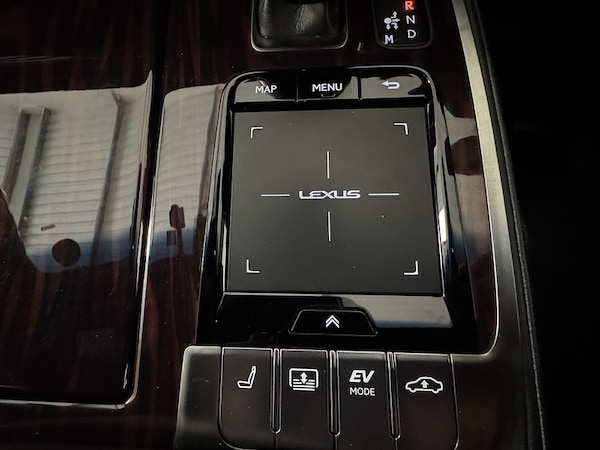 Used Lexus LS 2024 for sale - 75309323: Photo 42
