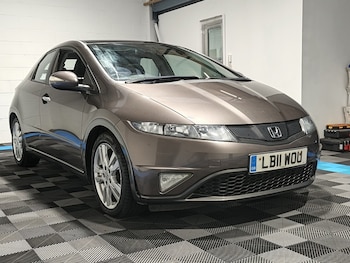 Used Honda Civic 2011 for sale - 76974010: Photo