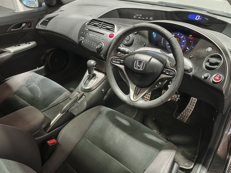 Used Honda Civic 2011 for sale - 76974010: Photo 24