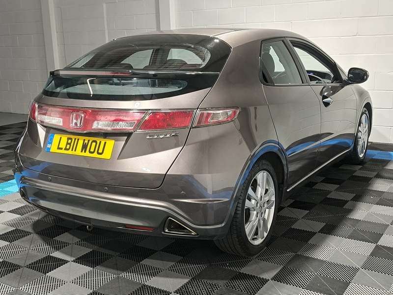 Used Honda Civic 2011 for sale - 76974010: Photo 7