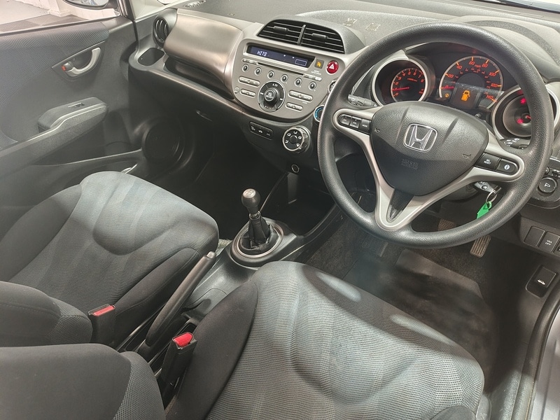 Used Honda Jazz 2009 for sale - 76863568: Photo 16