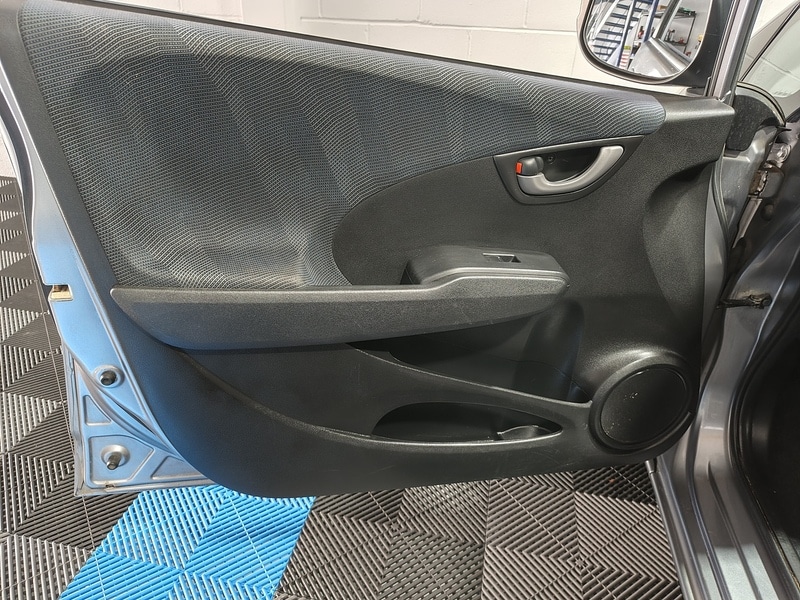 Used Honda Jazz 2009 for sale - 76863568: Photo 18