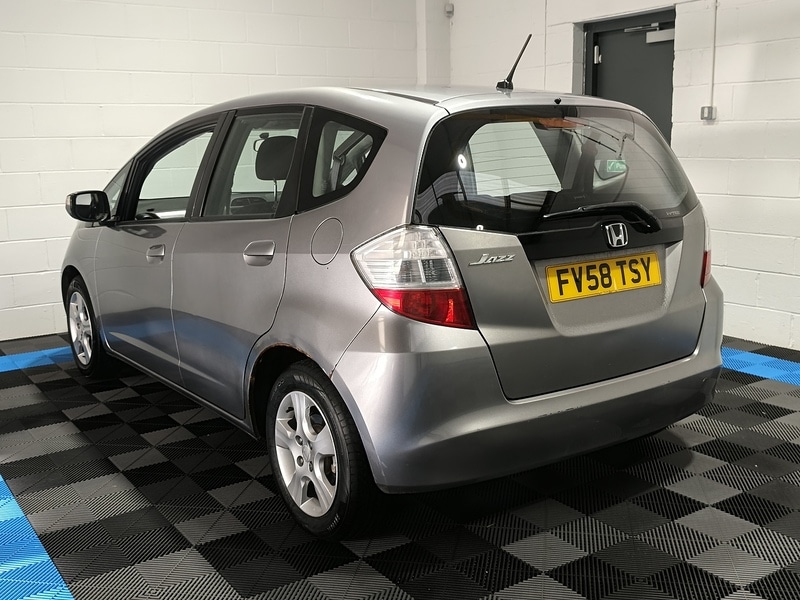 Used Honda Jazz 2009 for sale - 76863568: Photo 5