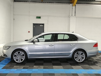 Used Skoda Superb 2014 for sale - 78714402: Photo
