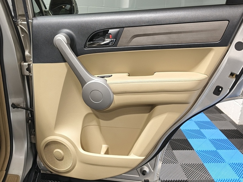 Used Honda CR-V 2007 for sale - 76863571: Photo 17